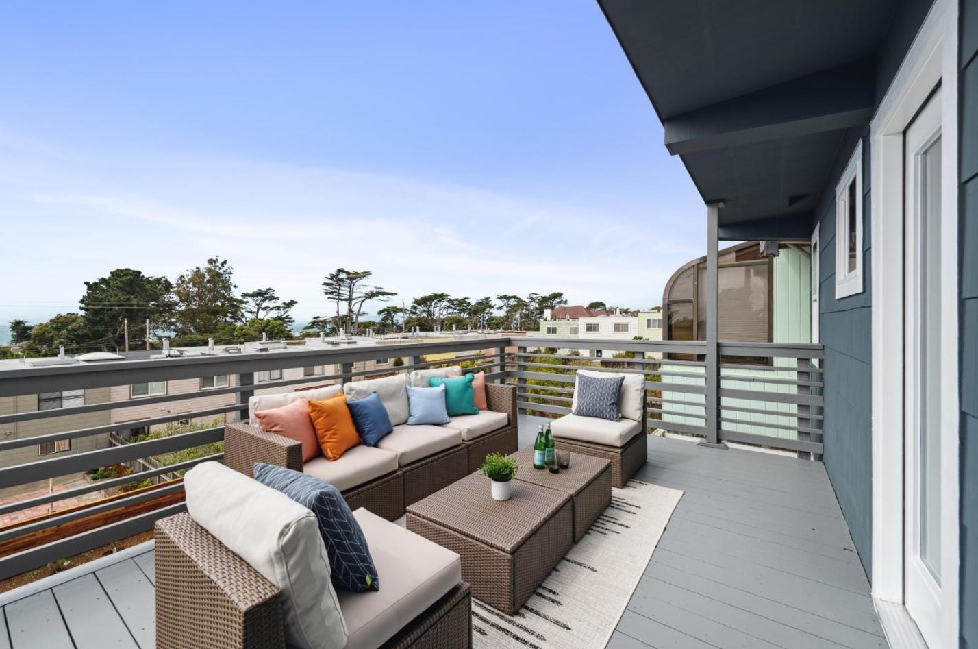 2035 35th Ave, San Francisco CA  94116-1112 exterior