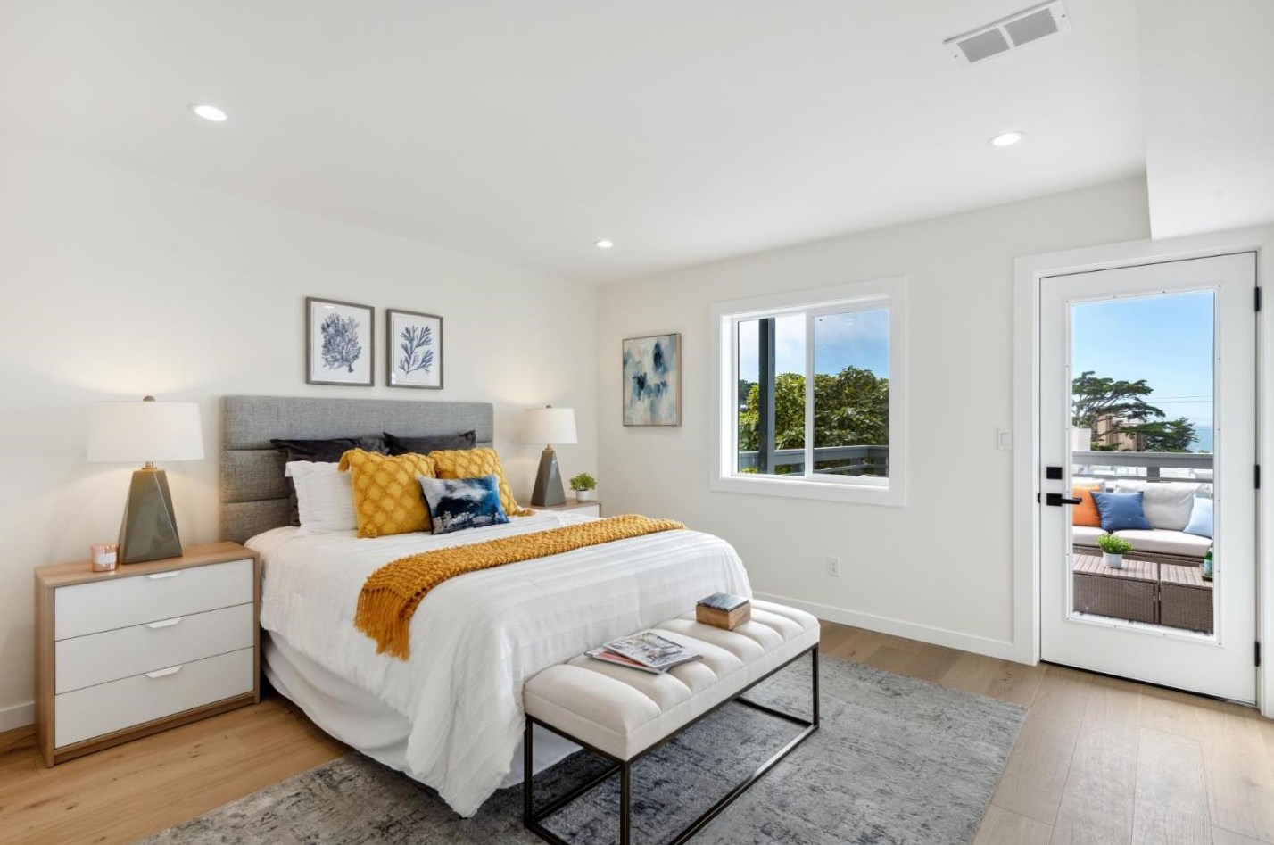 2035 35th Ave, San Francisco CA  94116-1112 exterior