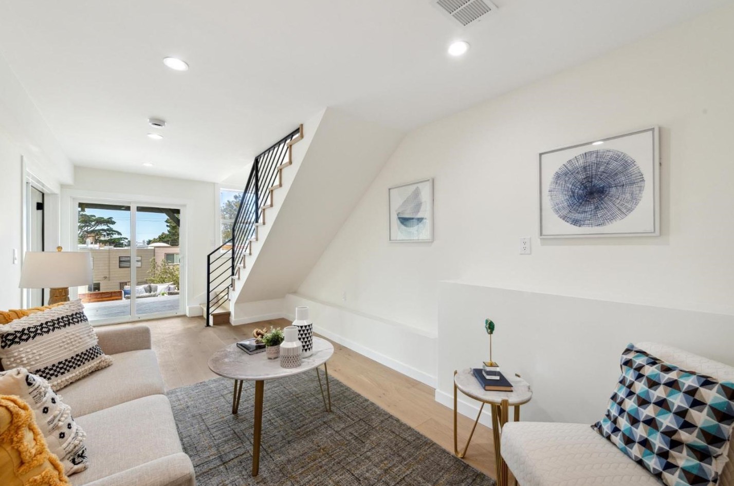 2035 35th Ave, San Francisco CA  94116-1112 exterior