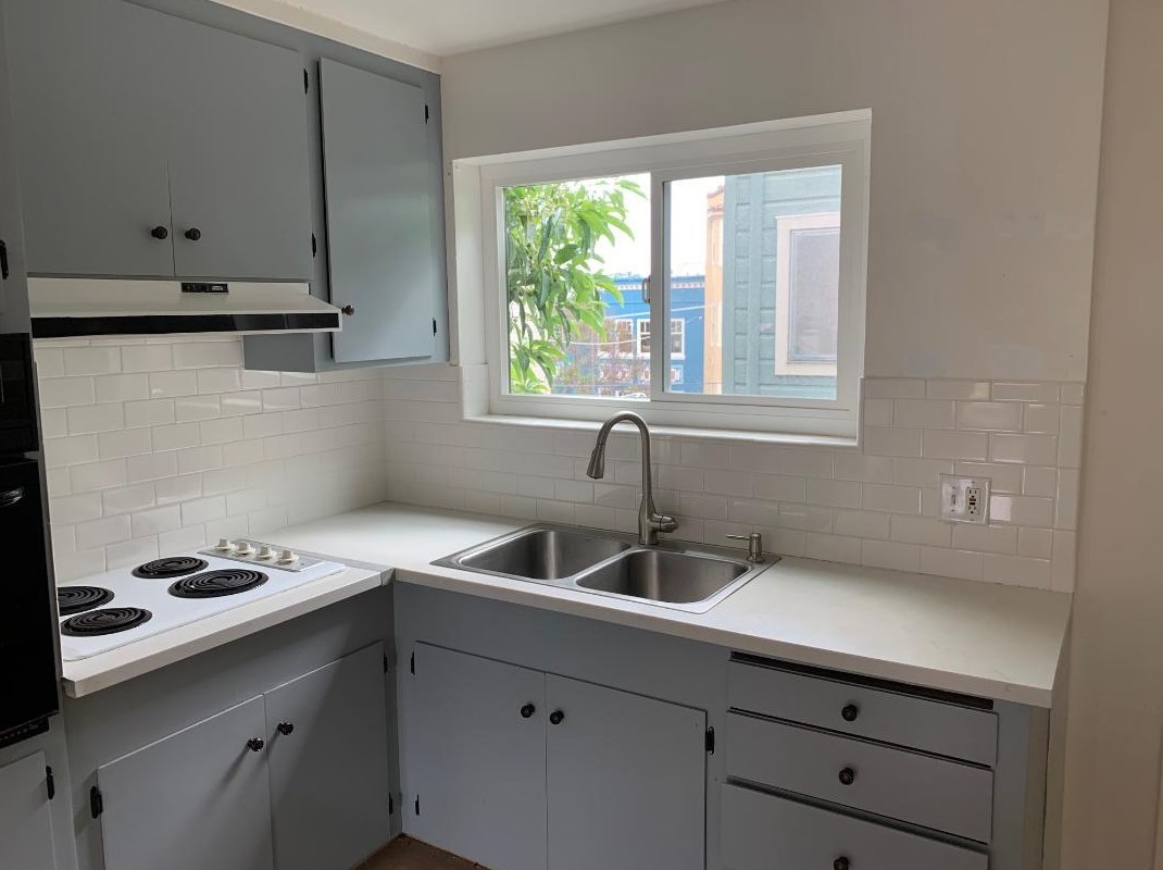 370 Bartlett St, San Francisco CA  94110-3844 exterior