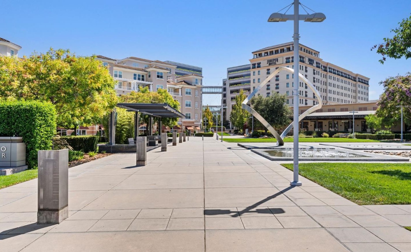 20488 Stevens Creek Blvd, Cupertino CA  95014-2281 exterior