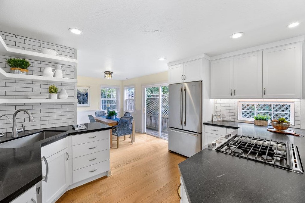 4550 Topaz St, Capitola CA  95010-3160 exterior