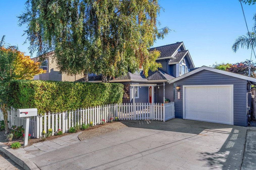 4550 Topaz St, Capitola CA 95010-3141 exterior