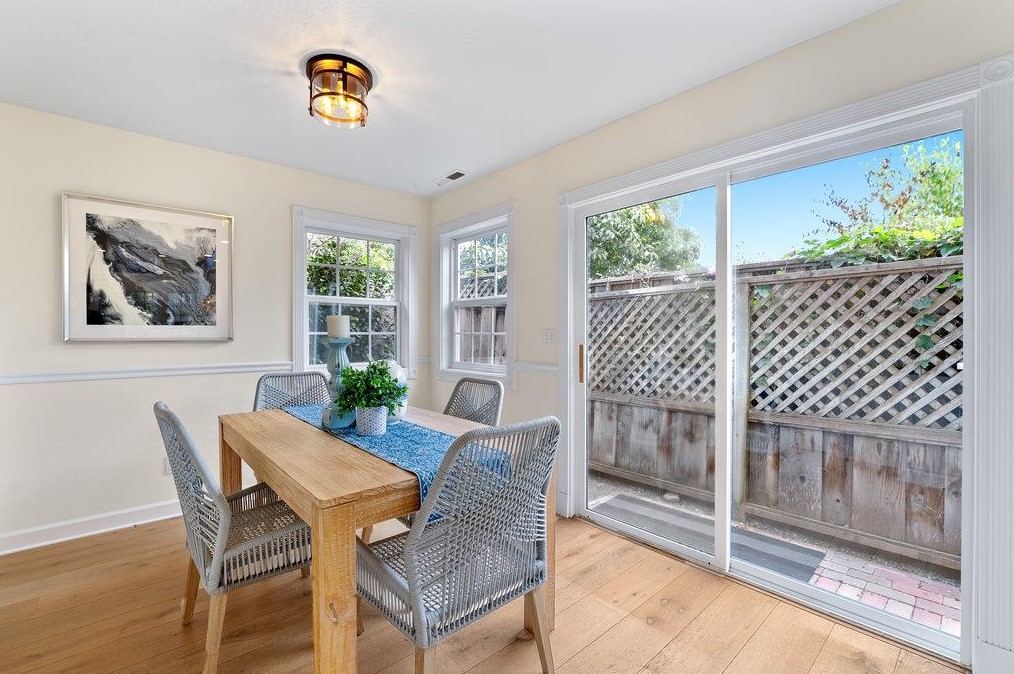 4550 Topaz St, Capitola CA 95010-3141 exterior