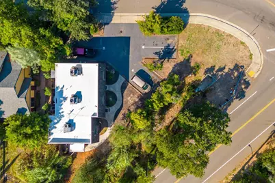 2429 Court St, Redding, CA 96001 - Photo 5