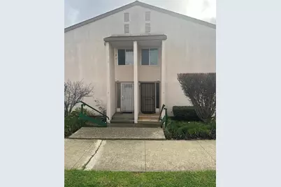 915 Acosta Plz 6, Salinas, CA 93905 - Photo 1