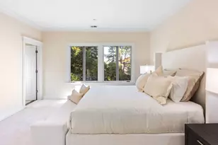 2496 Butternut Dr, Hillsborough, CA 94010 - Photo 55