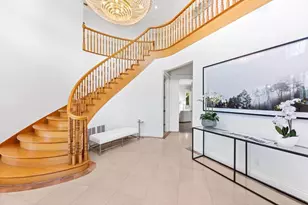 2496 Butternut Dr, Hillsborough, CA 94010 - Photo 7