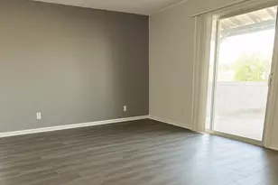 23141 La Granja Dr, Valencia, CA 91354 - Photo 3