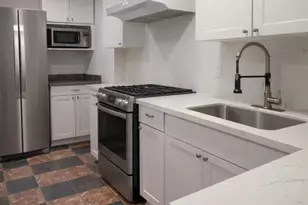 584 Vienna St, San Francisco, CA 94112 - Photo 13