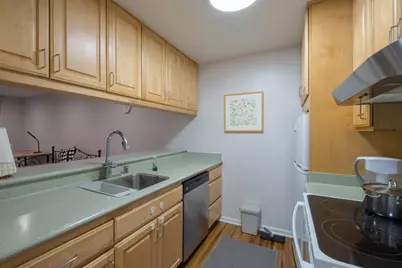 8227 Shelter Creek Ln, San Bruno, CA 94066 - Photo 17