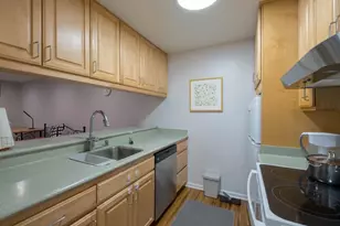 8227 Shelter Creek Ln, San Bruno, CA 94066 - Photo 17