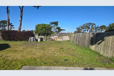 221 Mortimers (Unit B) Ln, Marina, CA 93933 - Photo 7