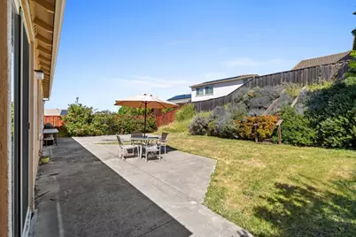 1085 Oakpoint Dr, Bay Point, CA 94565 - Photo 5