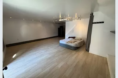 370 Bartlett St 3, San Francisco, CA 94110 - Photo 31