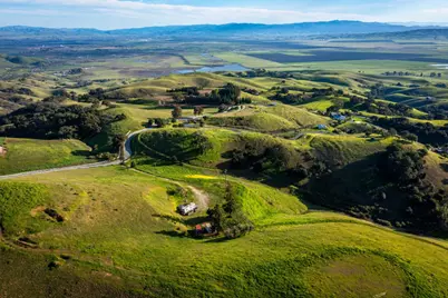 5167 Canada Rd, Gilroy, CA 95020 - Photo 1