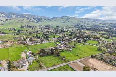 1925 Church Ave, San Martin, CA 95046 - Photo 15