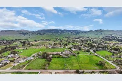 1925 Church Ave, San Martin, CA 95046 - Photo 3