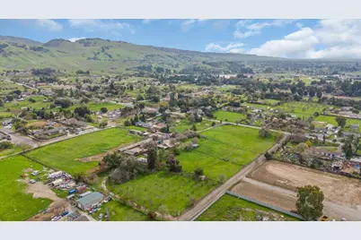 1925 Church Ave, San Martin, CA 95046 - Photo 7