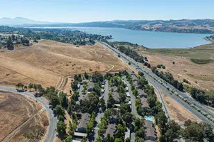 900 Cambridge Dr 56, Benicia, CA 94510 - Photo 35