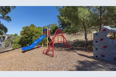 900 Cambridge Dr 56, Benicia, CA 94510 - Photo 33