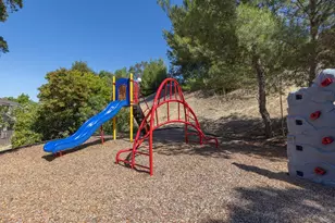 900 Cambridge Dr 56, Benicia, CA 94510 - Photo 33