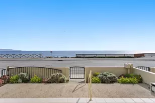 940 W Cliff Dr, Santa Cruz, CA 95060 - Photo 3