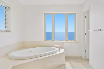 940 W Cliff Dr, Santa Cruz, CA 95060 - Photo 27