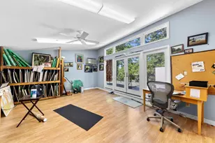 680 Fairway Cir, Hillsborough, CA 94010 - Photo 43