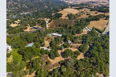 640 Los Trancos Rd, Los Altos Hills, CA 94028 - Photo 43