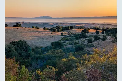 640 Los Trancos Rd, Los Altos Hills, CA 94028 - Photo 29