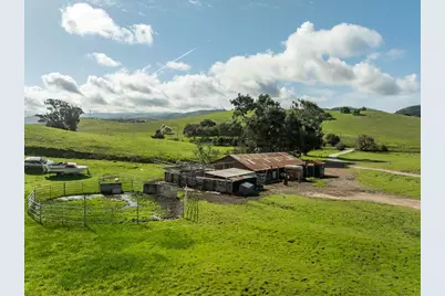 600 Rocks Rd, San Juan Bautista, CA 95045 - Photo 21