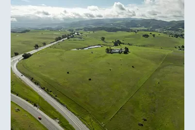 600 Rocks Rd, San Juan Bautista, CA 95045 - Photo 11