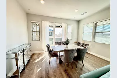 1661 Spring St 424, Davis, CA 95616 - Photo 5