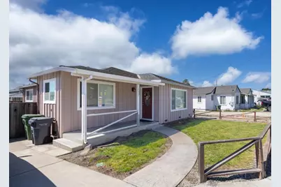 137 Calabasas Rd, Watsonville, CA 95076 - Photo 1