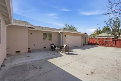 2271 Euclid Ave, East Palo Alto, CA 94303 - Photo 45