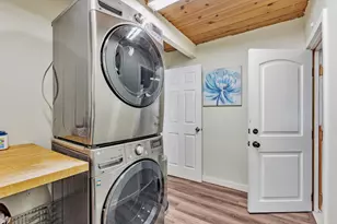 12880 Clayton Rd, San Jose, CA 95127 - Photo 25