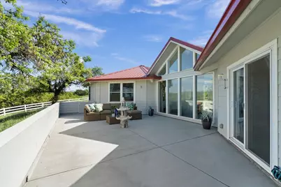 22500 Pacheco Pass Hwy, Hollister, CA 95023 - Photo 19