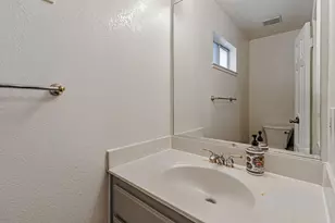 1087 Summerain Ct, San Jose, CA 95122 - Photo 19