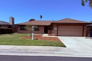 820 Neil Dr, Hollister, CA 95023 - Photo 1