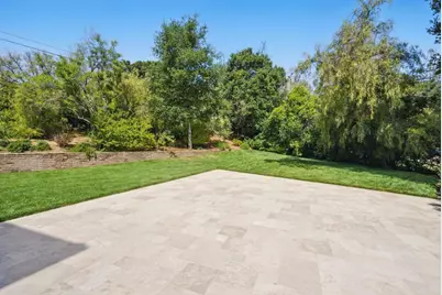 12690 Dianne Dr, Los Altos Hills, CA 94022 - Photo 49