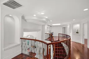 12690 Dianne Dr, Los Altos Hills, CA 94022 - Photo 35