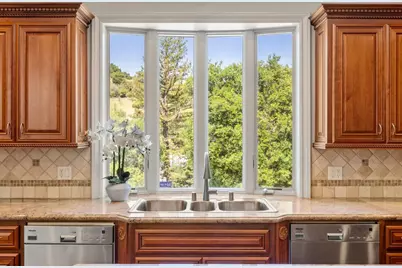 12690 Dianne Dr, Los Altos Hills, CA 94022 - Photo 21