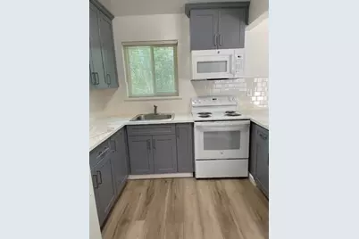 723 San Mateo Ave, Burlingame, CA 94010 - Photo 1