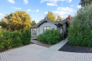 26960 Orchard Hill Ln, Los Altos Hills, CA 94022 - Photo 71