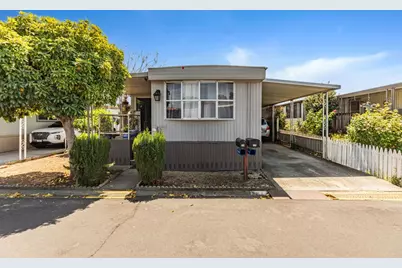 500 W 10 St 134, Gilroy, CA 95020 - Photo 1