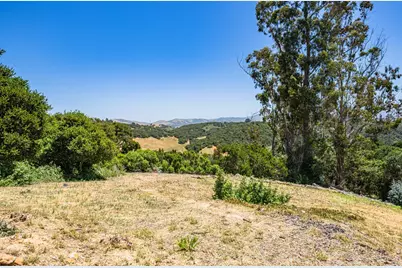 8734 Eagles Roost Rd, Salinas, CA 93907 - Photo 9