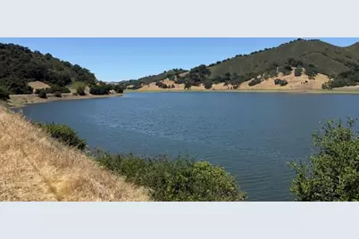 14056 Uvas Rd, Morgan Hill, CA 95037 - Photo 15