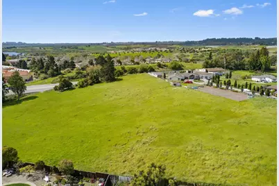 40 Eileen St, Watsonville, CA 95076 - Photo 5