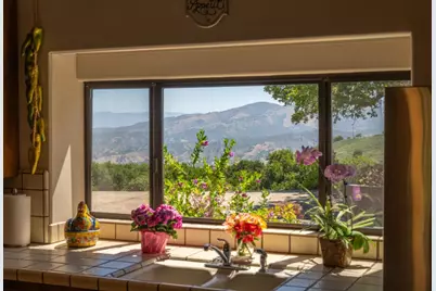 25940 Colt Ln, Carmel Valley, CA 93924 - Photo 7